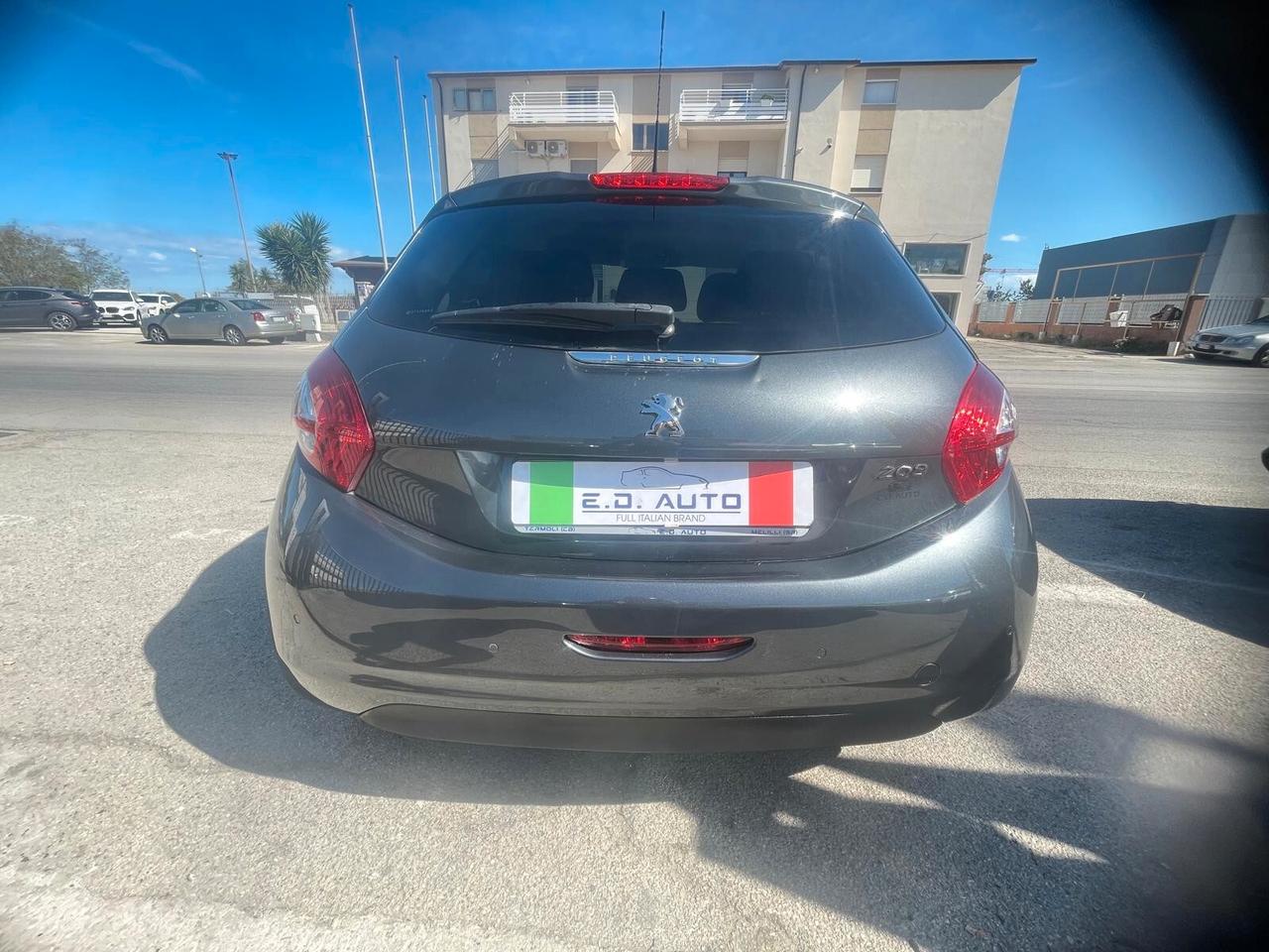 Peugeot 208 1.2 VTi 82 CV 5 porte Allure