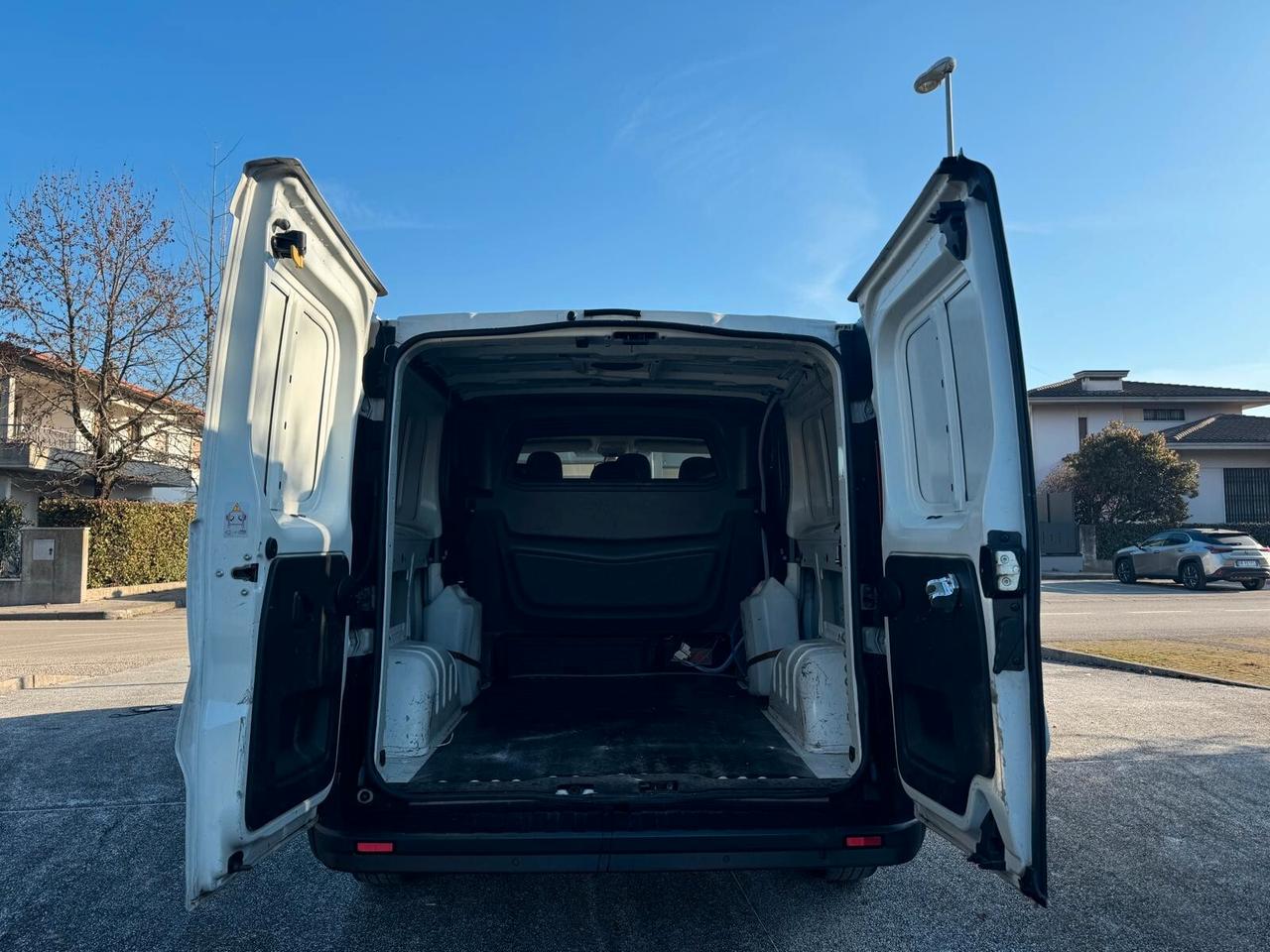 Renault Trafic T29 1.6 DCI 125CV SeS ICE 6 posti N1-WEBASTO