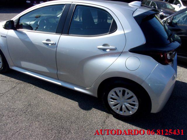 TOYOTA Yaris 1.5 Hybrid 5 porte Business