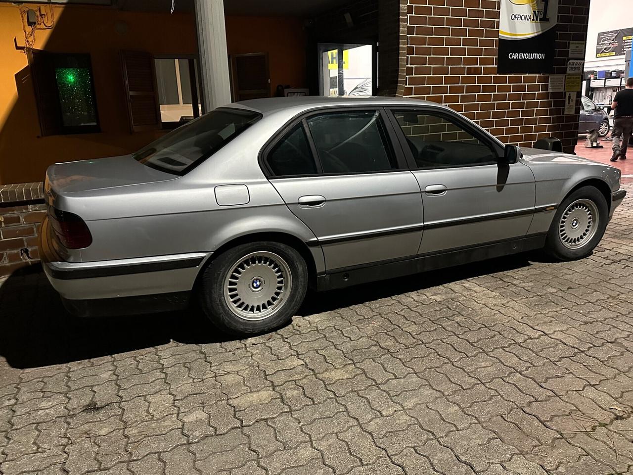 Bmw serie 7 (e38)728i 24V cat 1996