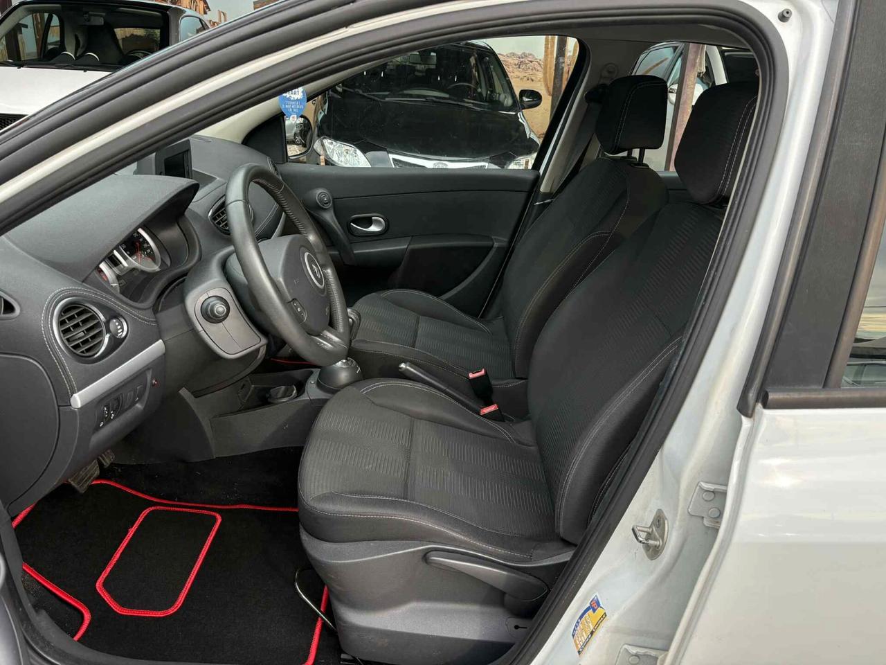 Renault Clio 1.2 16V 5 porte Dynamique