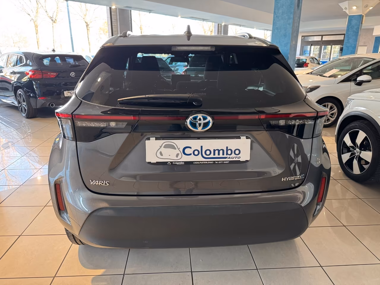 Toyota Yaris Cross 1.5h Trend fwd 130cv e-cvt Led App conn Cam 17" Neop