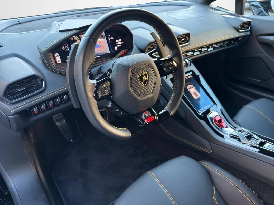 Lamborghini Huracan Coupe Huracan coupe 5.2 Evo 640 awd Sollevatore