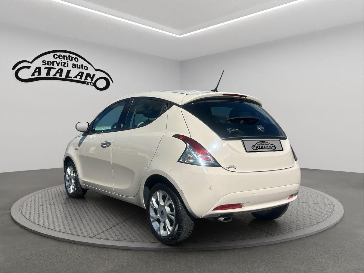 LANCIA - Ypsilon - 1.3 MJT 95 CV 5p. S&S NAVI Opening Ed