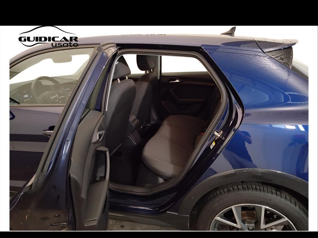 AUDI A1 II 2022 allstreet - A1 allstreet 30 1.0 tfsi Identity Contrast 110cv s tronic
