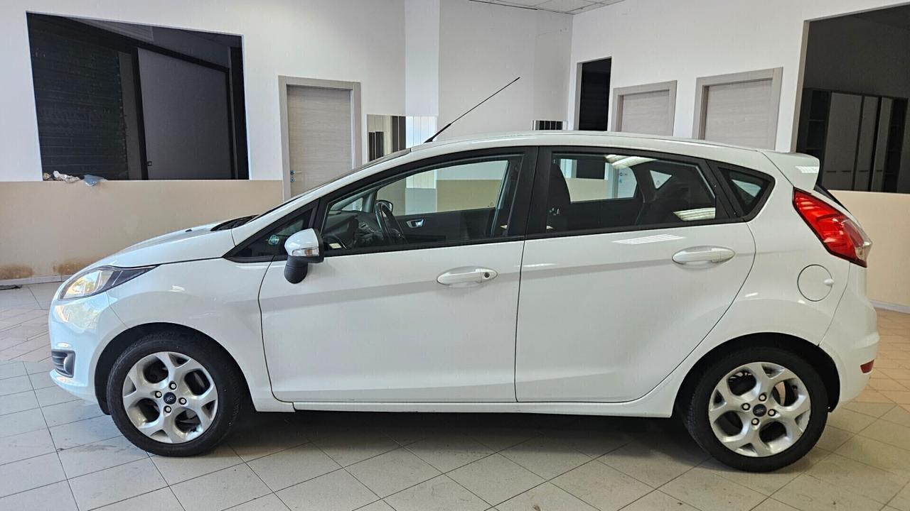 Ford Fiesta Plus 1.5 TDCi 75CV 5 porte