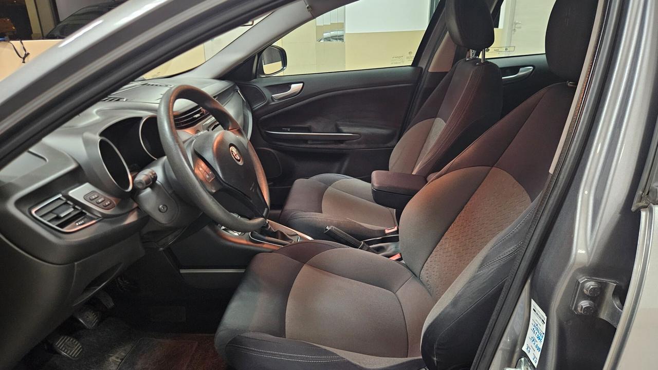 Alfa Romeo Giulietta 1.6 JTDm-2 105 CV Exclusive