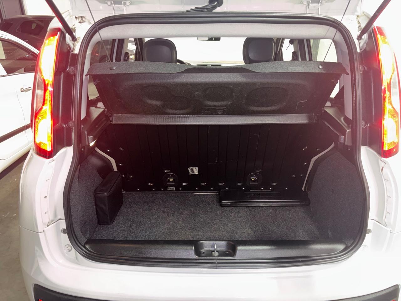 Fiat Panda 0.9 BENZINA / METANO OK NEOPATENTATI