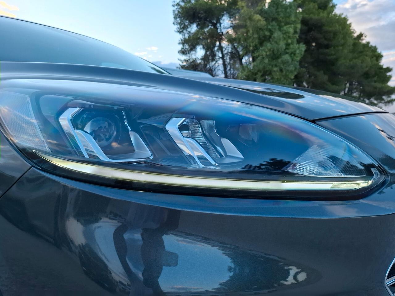 Ford Kuga 1.5 -120 CV-TITANIUM *LED-NAVY-VIRTUAL*