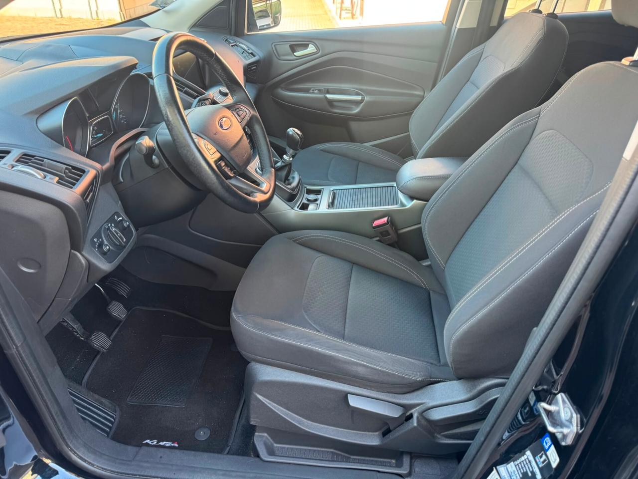 Ford Kuga 1.5 TDCI 120 CV S&S 2WD Titanium