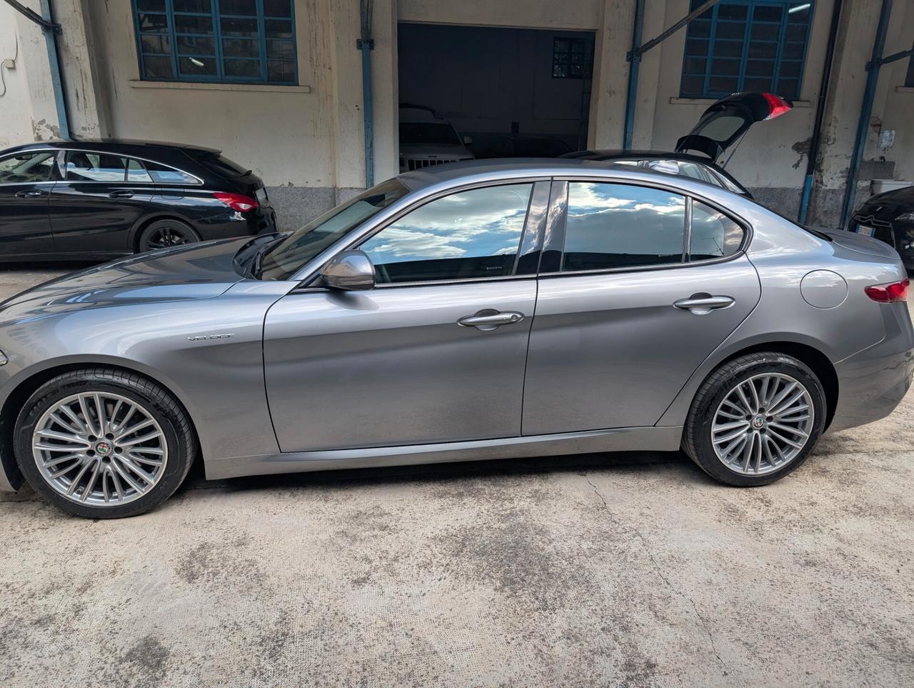 Alfa Romeo Giulia 2.2 Turbodiesel 210 CV AT8 AWD Q4 Veloce