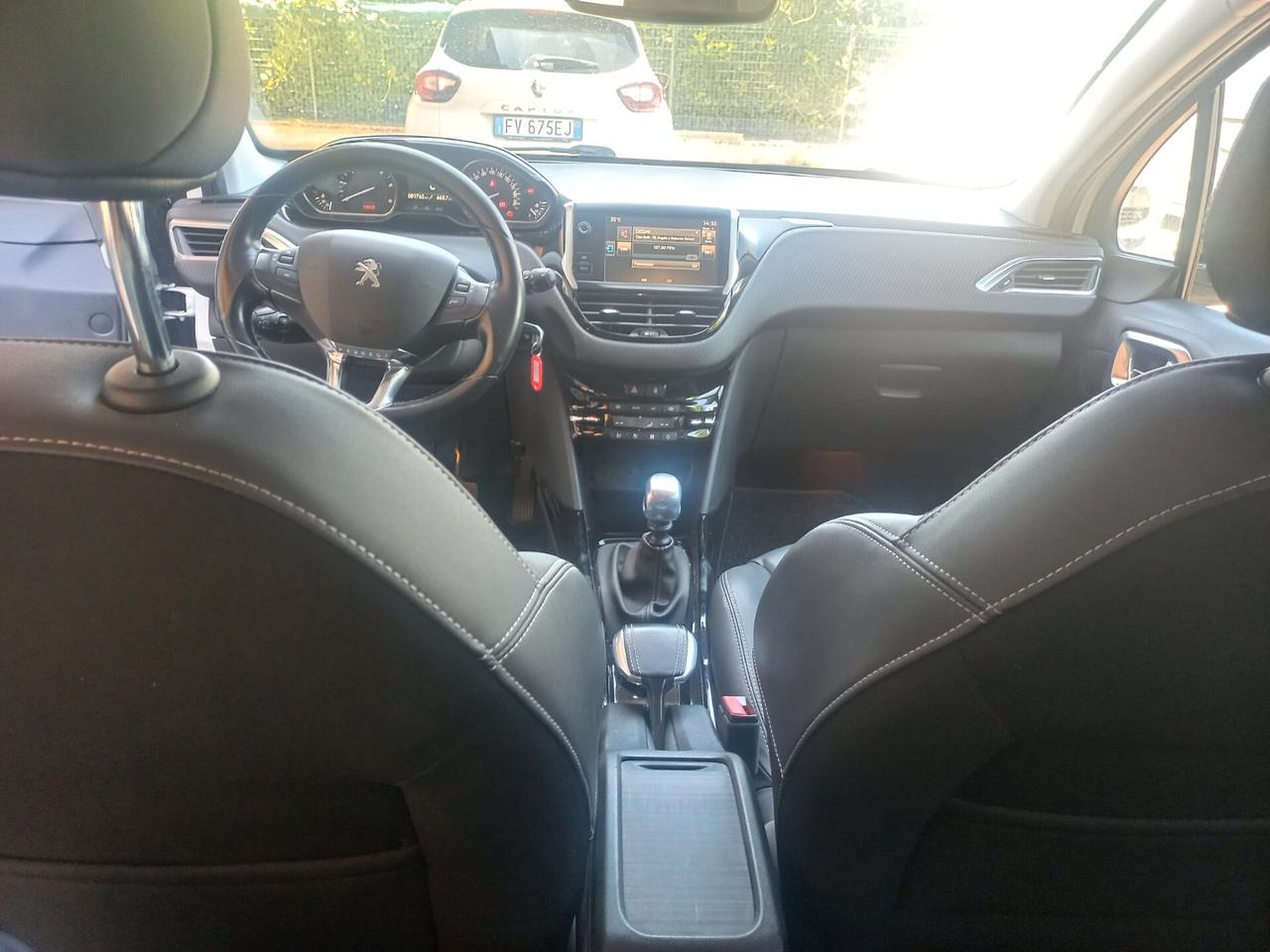 Peugeot 2008 BlueHDi 100 Allure