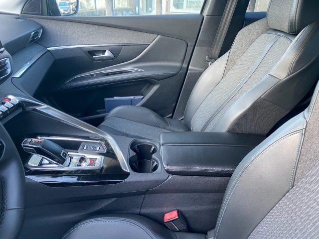 PEUGEOT 3008 BlueHDi 130 S&S EAT8 Allure