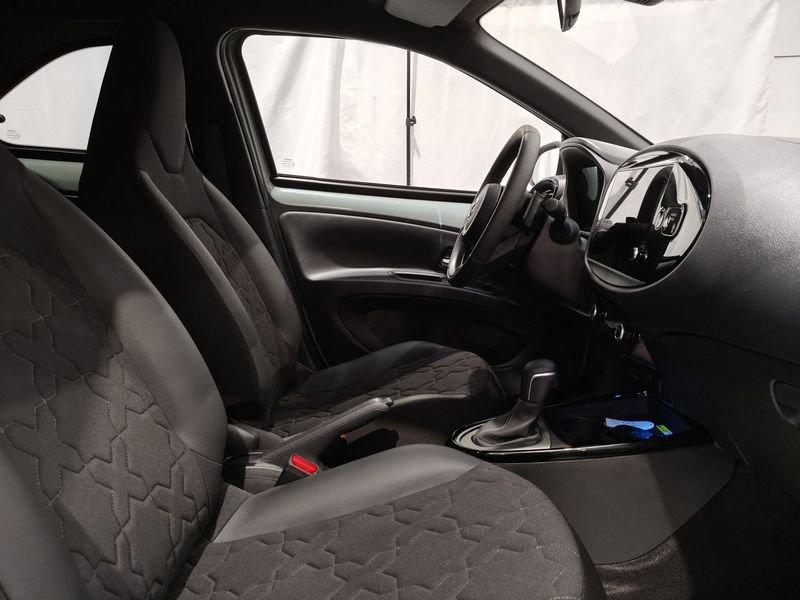 Toyota Aygo X Aygo X 1.0 VVT-i 72 CV 5 porte Lounge S-CVT