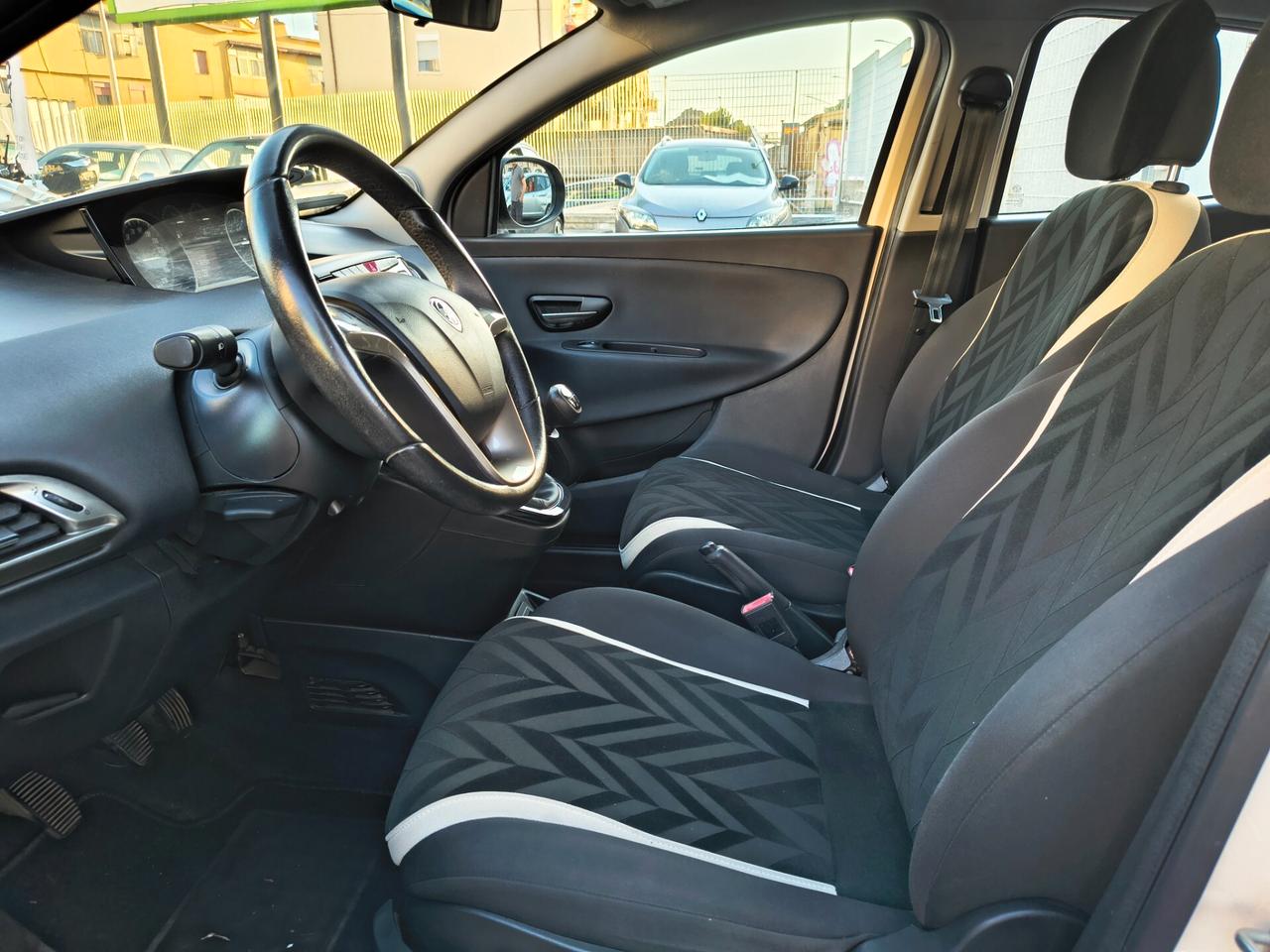 LANCIA YPSILON 1.2 BENZINA SOLO 48.000 KM 2017