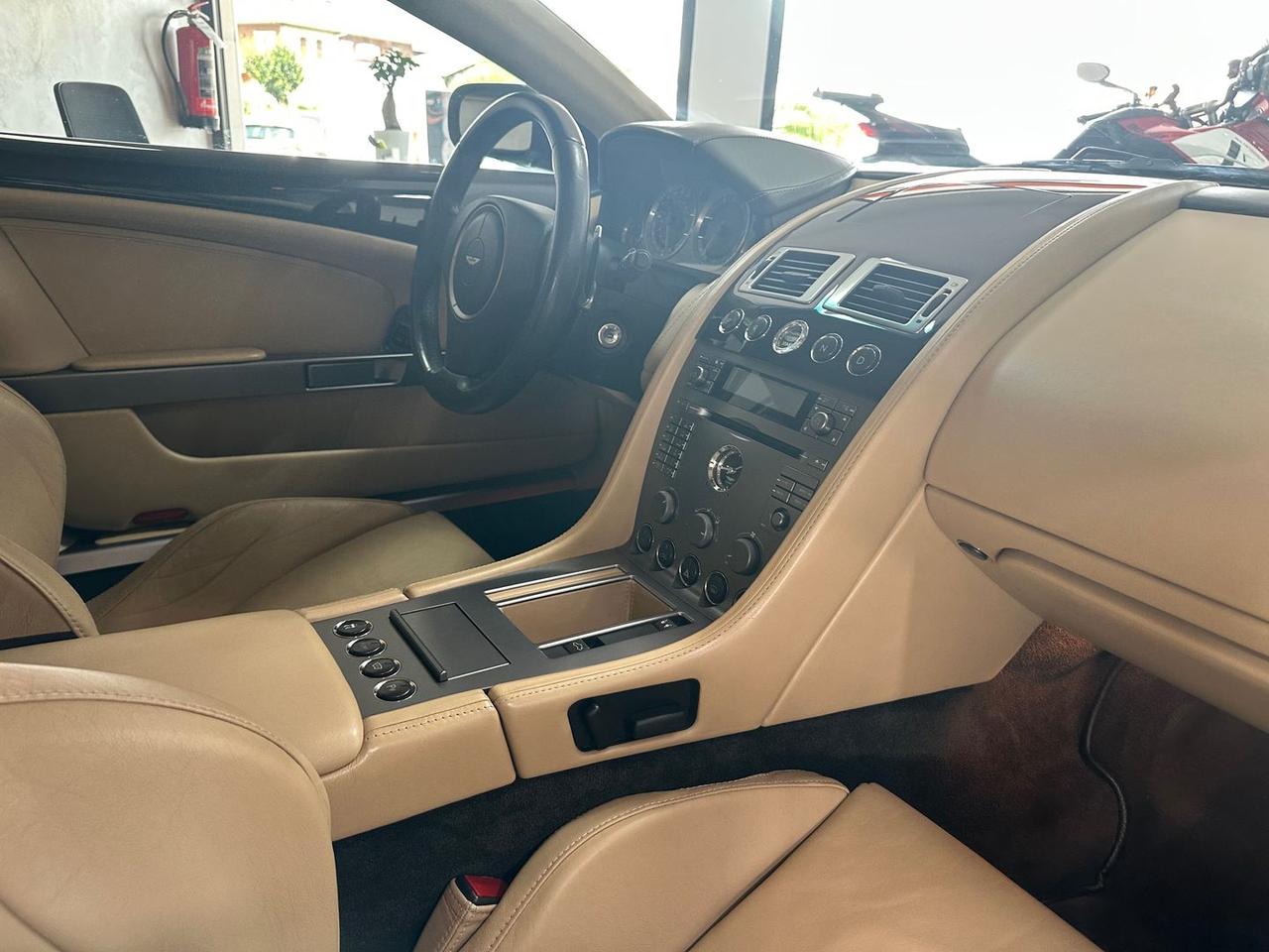 Aston Martin DB9 Luxury 5.9 V12 TARGA ORO #6442