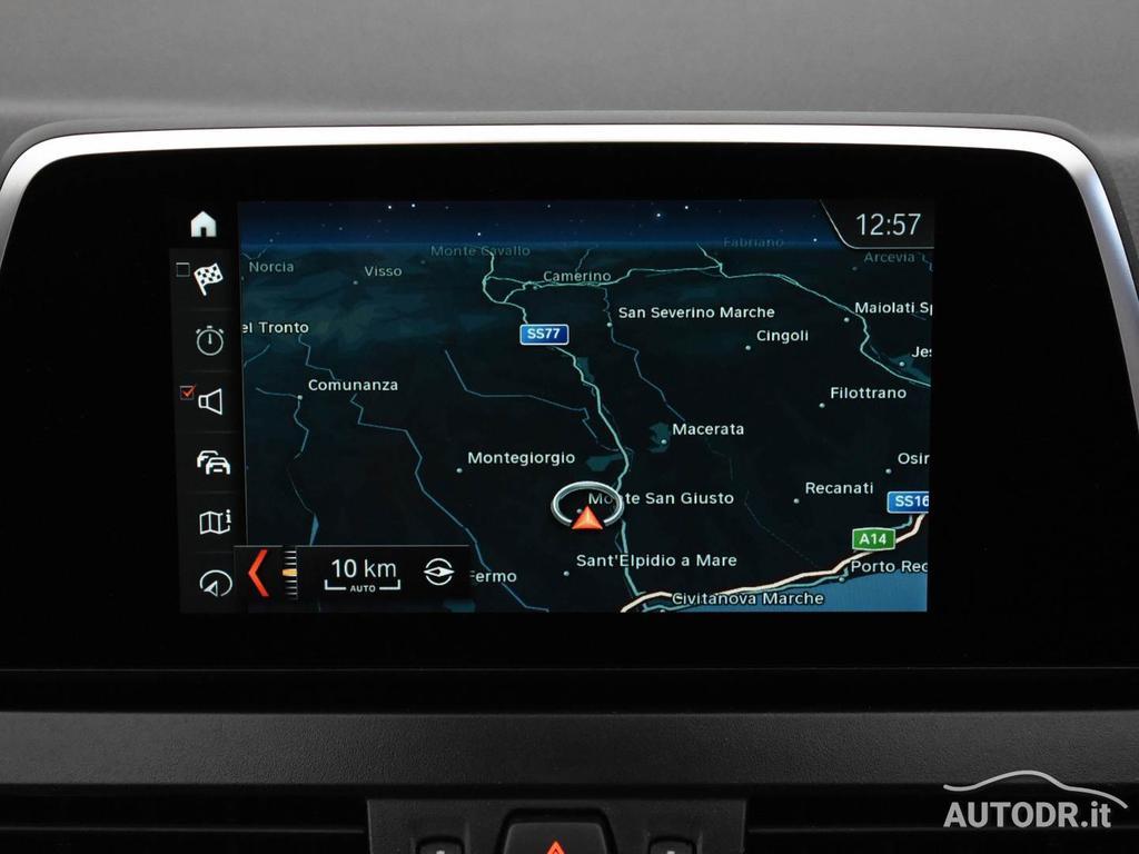 BMW Serie 216d Business autom. 7posti LED, Navi, Vetri oscurati