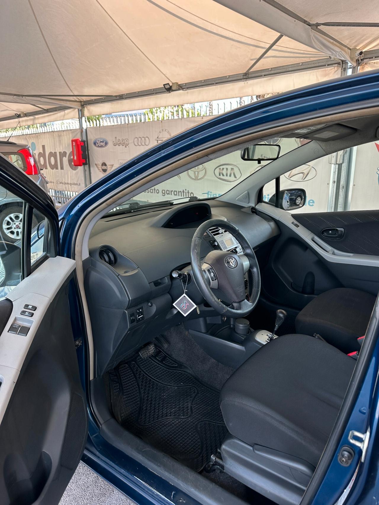 Toyota Yaris 1.4 D-4D 5 porte Sol