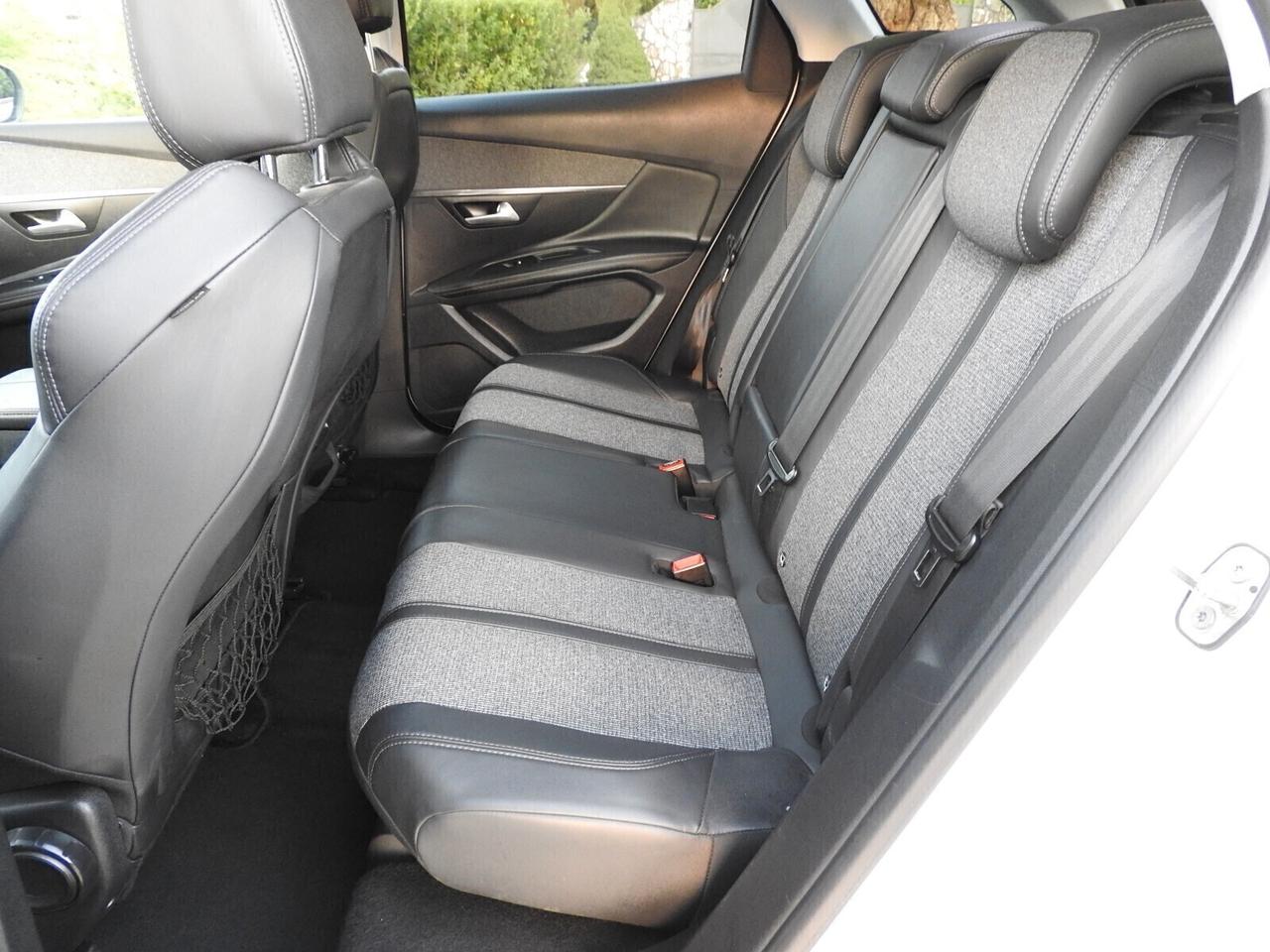 Peugeot 3008 1600HDi 120cv