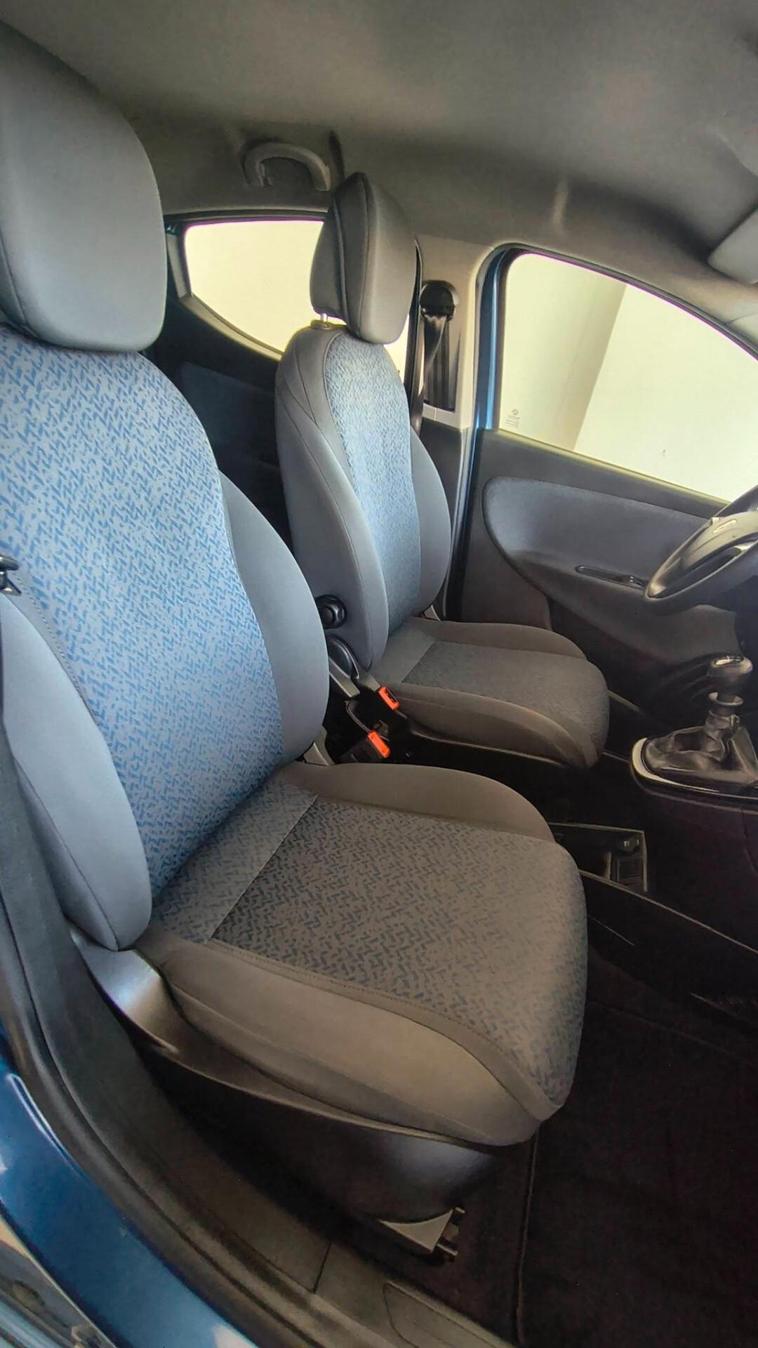 Lancia Ypsilon 1.0 FireFly 5 porte S&S Hybrid Silver Plus