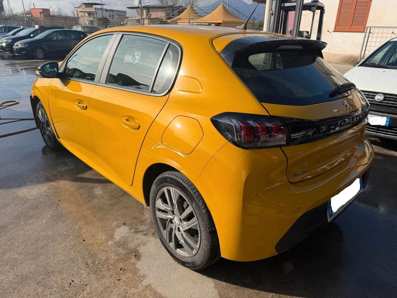 Peugeot 208 gt sinistrato - 2022