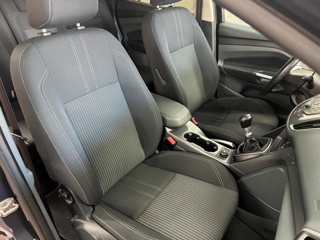 Ford C-Max Titanium
