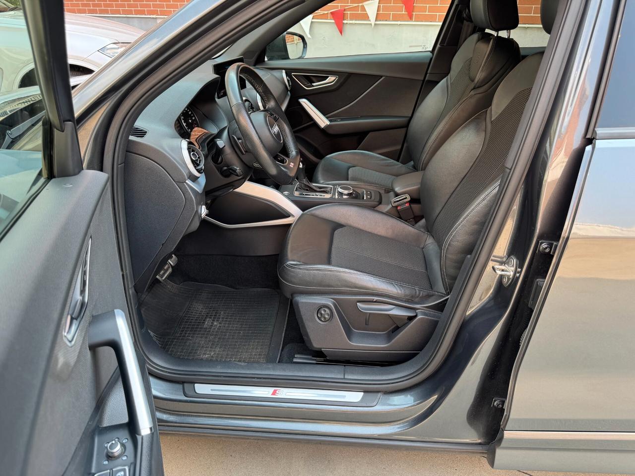 Audi Q2 35 TFSI S tronic line Edition