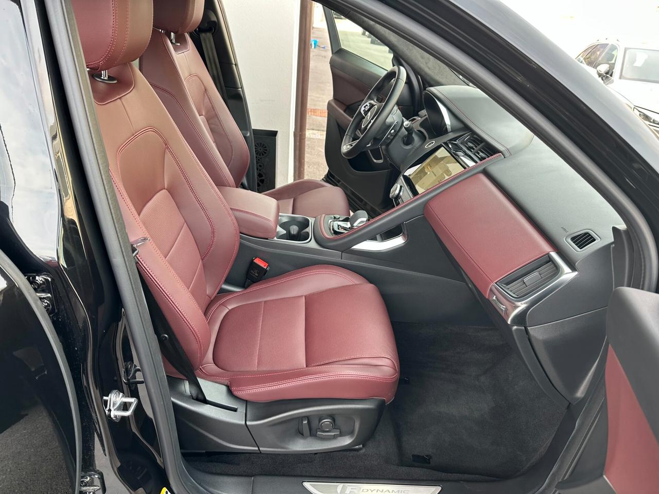 Jaguar E-Pace 2.0D I4 163 CV AWD Auto R-Dynamic S