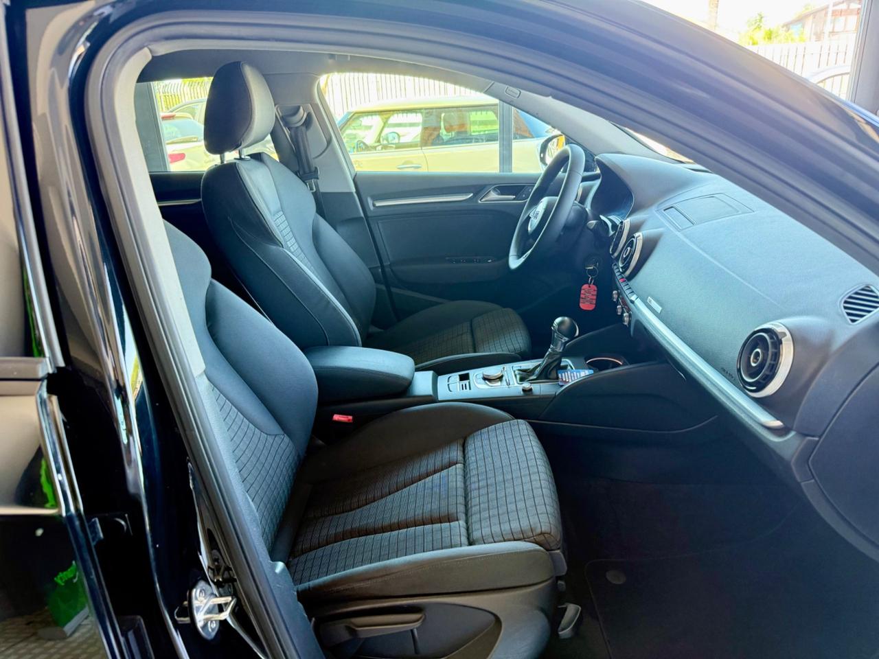 Audi A3 SPB 1.6 TDI S tronic Sport