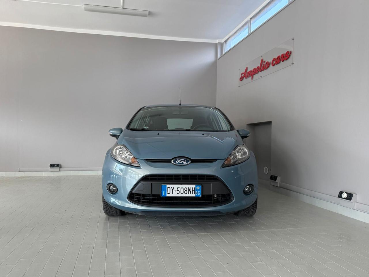 Ford Fiesta 1.4 5 porte Bz.- GPL Titanium NEOPATENTATI