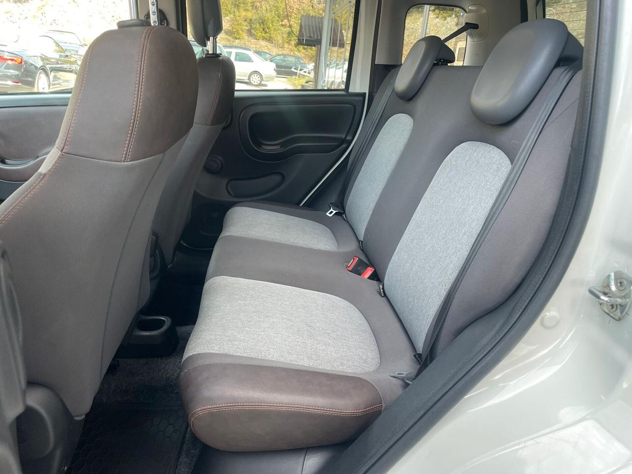 FIAT PANDA CROSS 1.3MJT 4x4 75cv GANCIO TRAINO