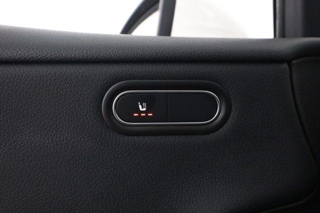 MERCEDES-BENZ A 180 A 180 d Automatic Advanced