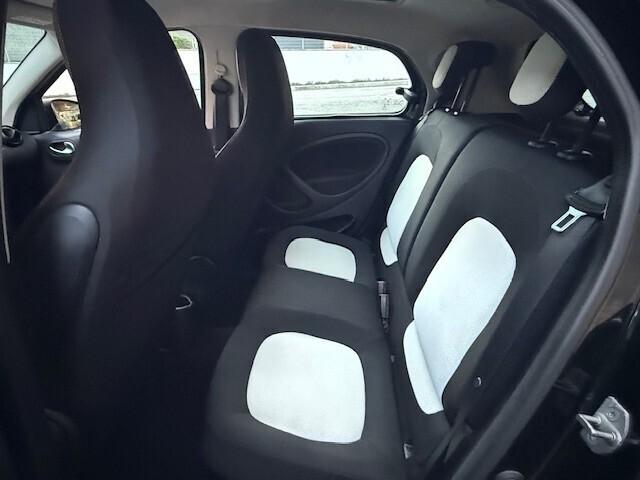 Smart ForFour 1.0 FIDATY Limited Edition 887/1000