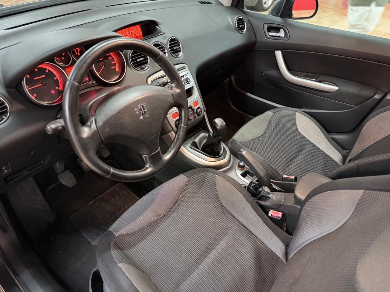 Peugeot 308 1.6 HDi 90CV FAP 5p. Comfort