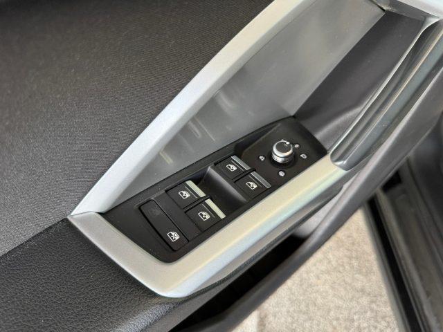 AUDI Q3 35 TDI S tronic S line edition full