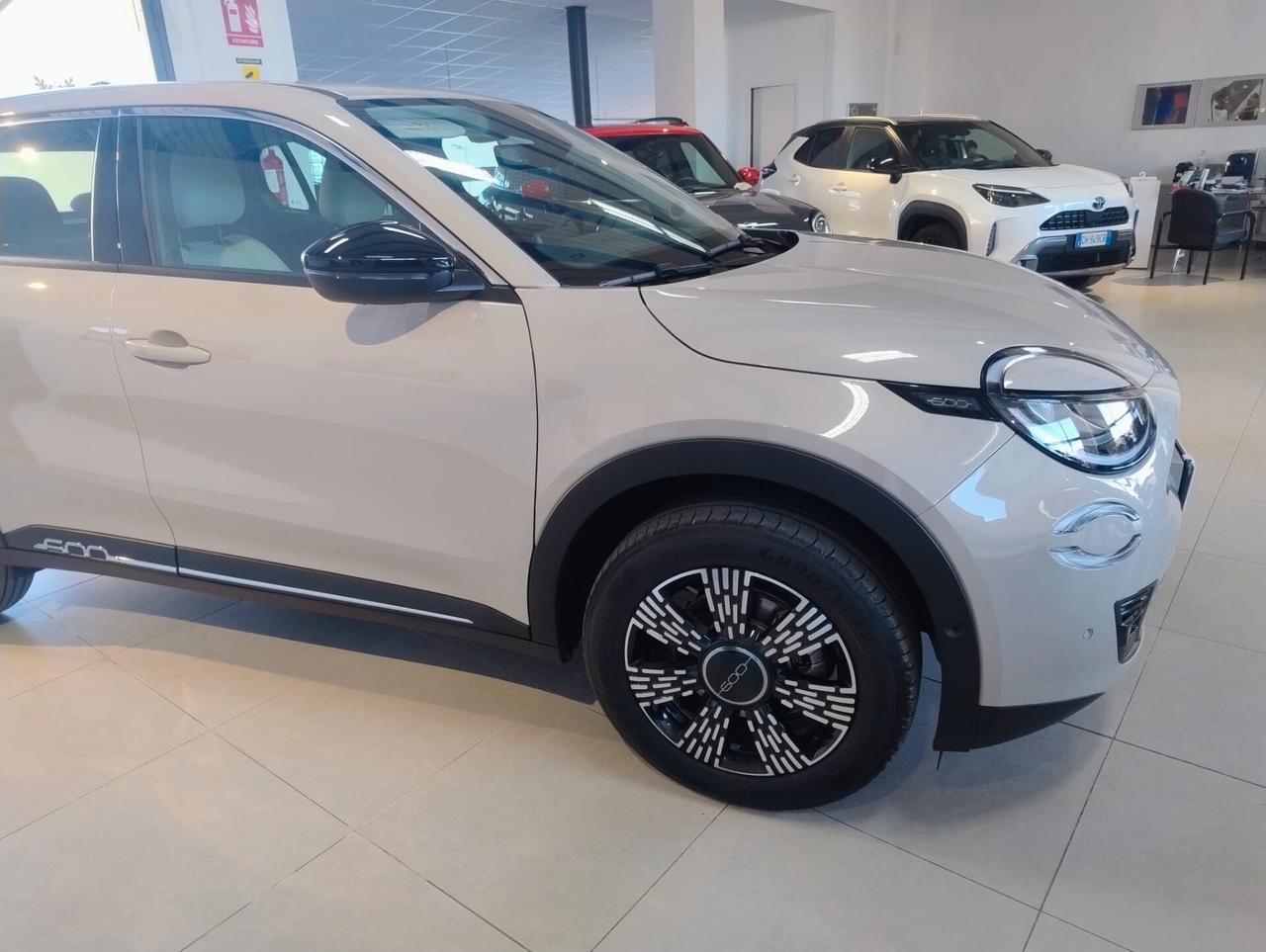 Fiat 600 Hybrid 100 CV DCT MHEV La Prima