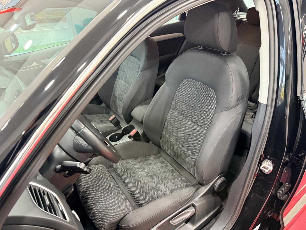 Audi Q3 2.0 TDI 150 CV quattro S tronic Sport