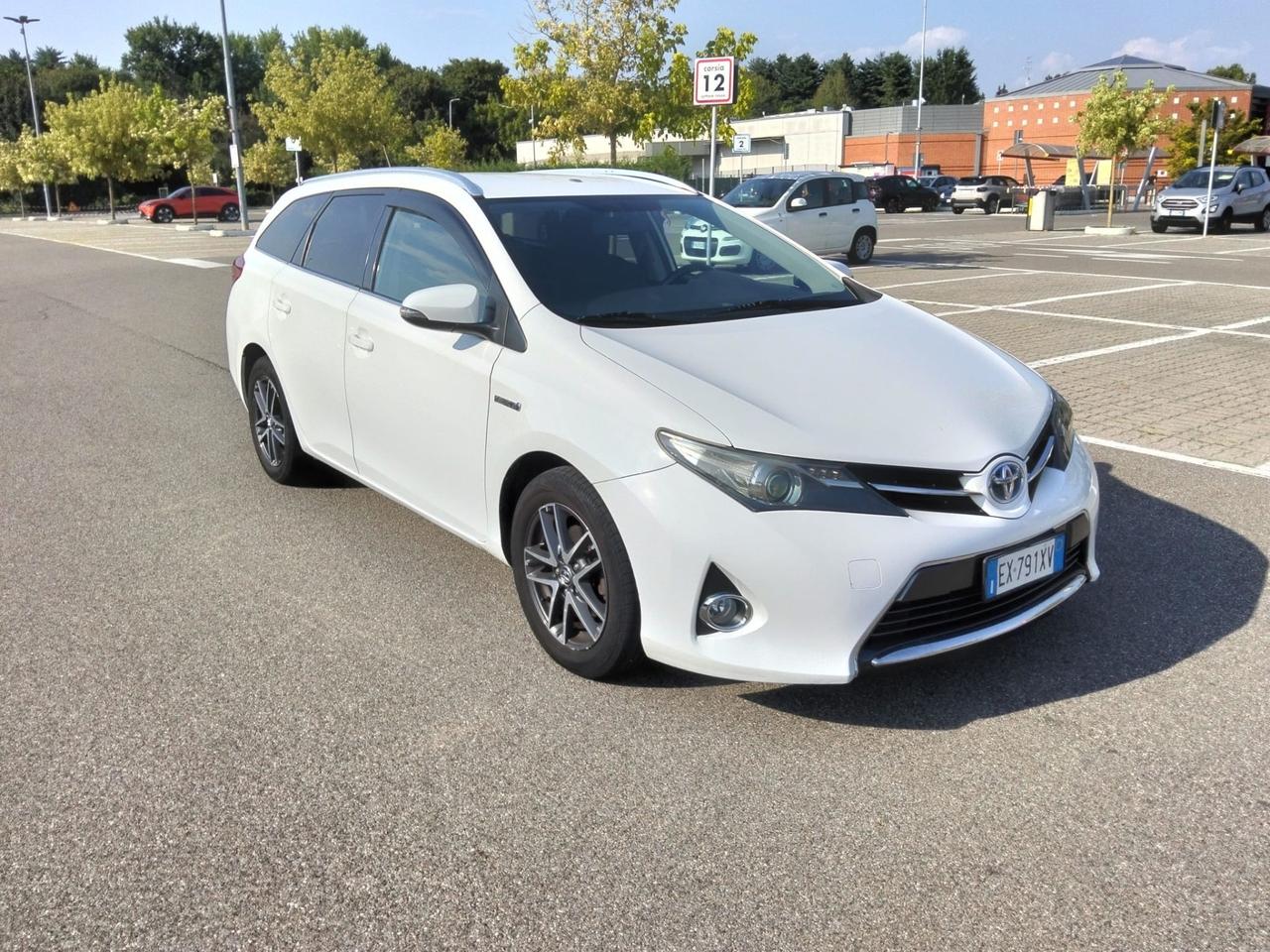 Toyota Auris Touring Sports 1.8 Hybrid Automatic*Navi*Camera