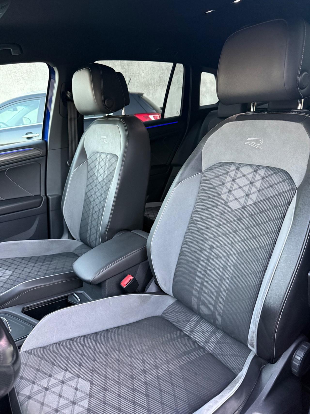 Volkswagen Tiguan 2.0 TDI 150 CV SCR DSG R-Line