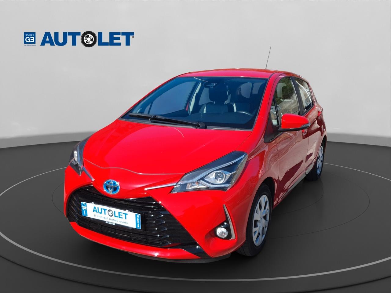 Toyota Yaris 1.5 Hybrid 5 porte Active 100 CV OK NEOPATENTATI !!!!!!