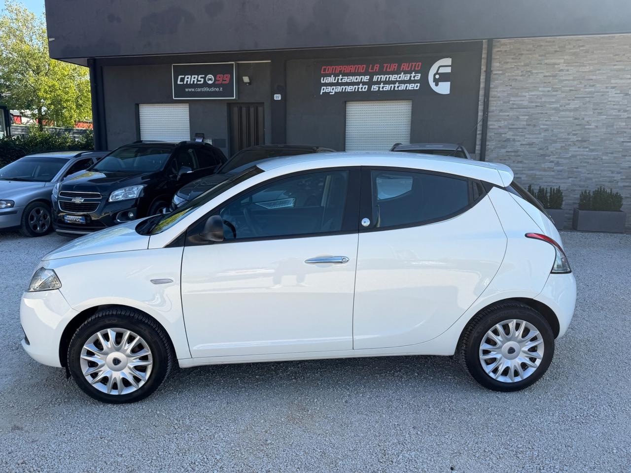 Lancia Ypsilon 1.2 69 CV 5 porte GPL Ecochic Silver