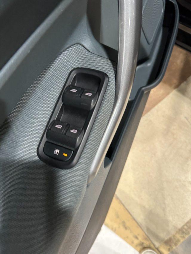 FORD Fiesta 1.2 82CV 5 porte - OK Neopatentati