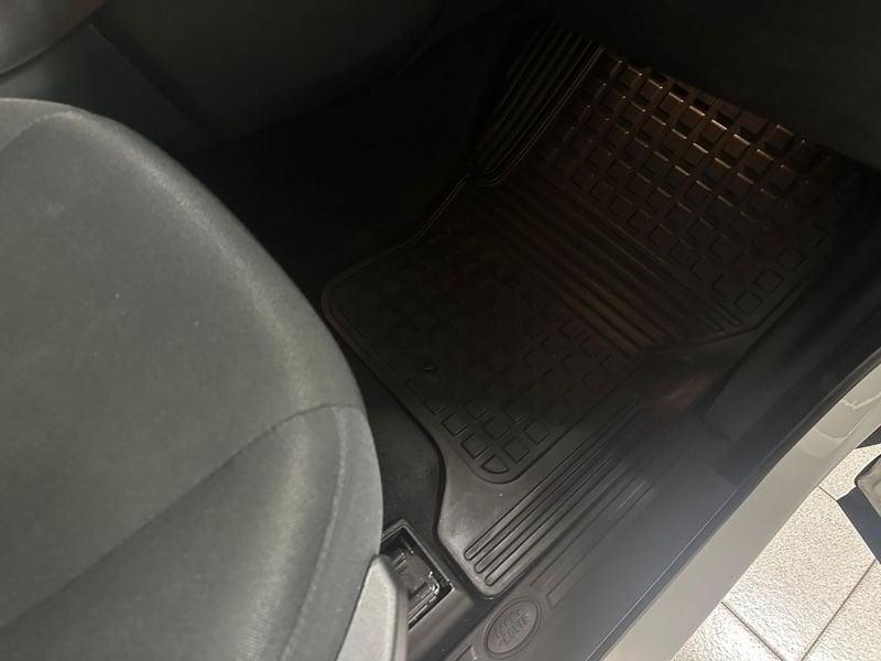 Land Rover Discovery 4 3.0 TDV6 211CV SE 7 POSTI