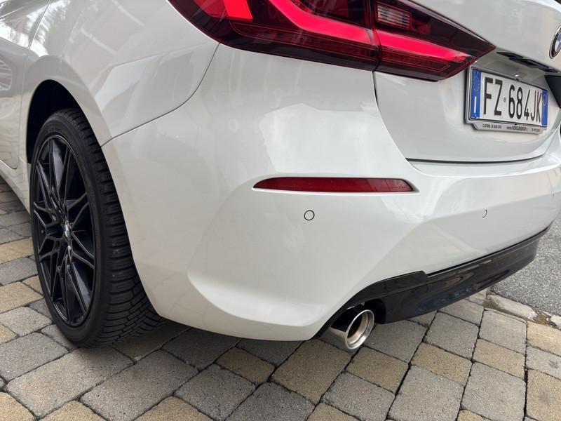 BMW 118 i Advantage 140cv auto FULL LED-NAVI-18"