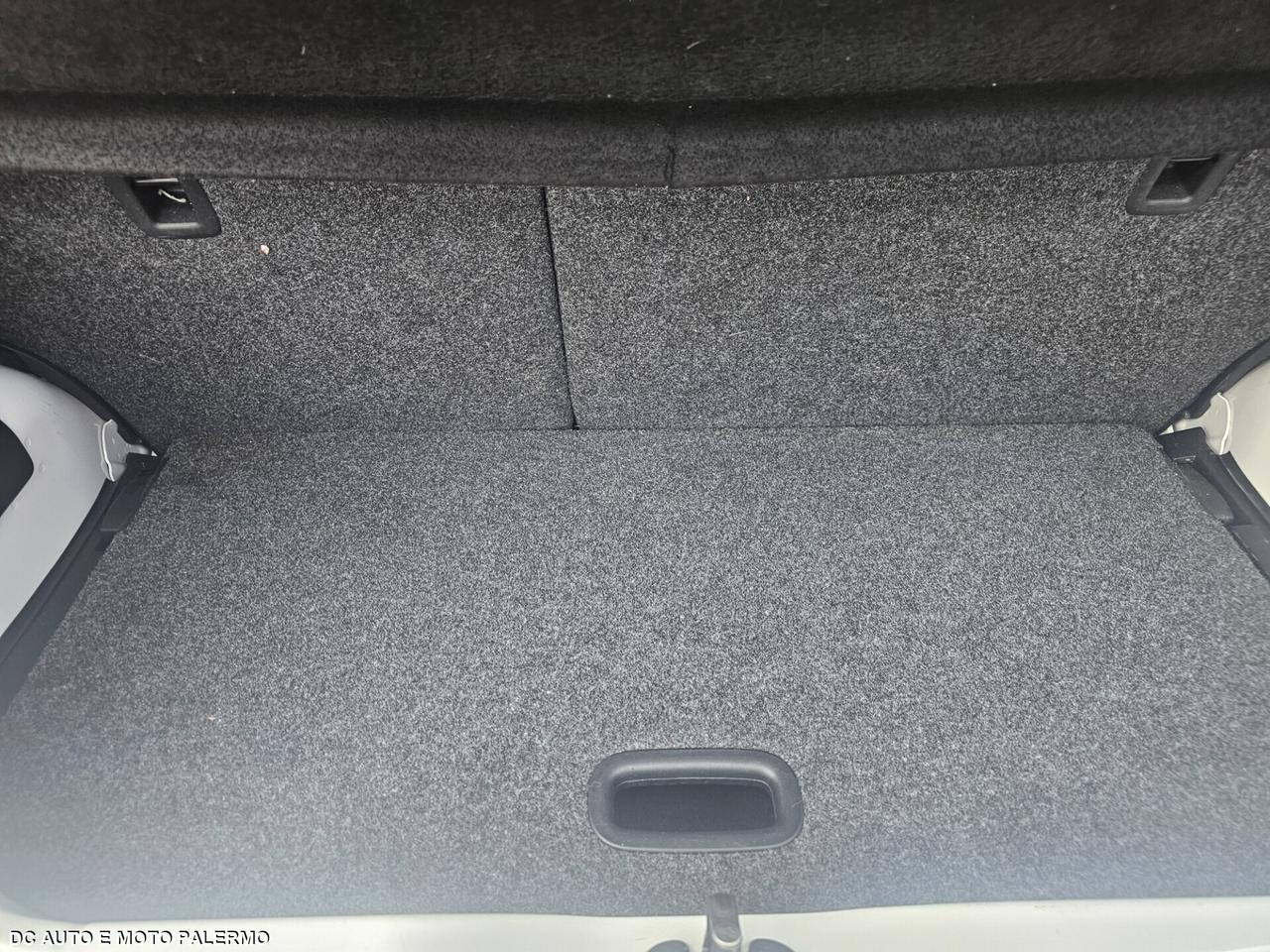 Volkswagen Up! 1.0 Benzina.75CV.Technology.2015