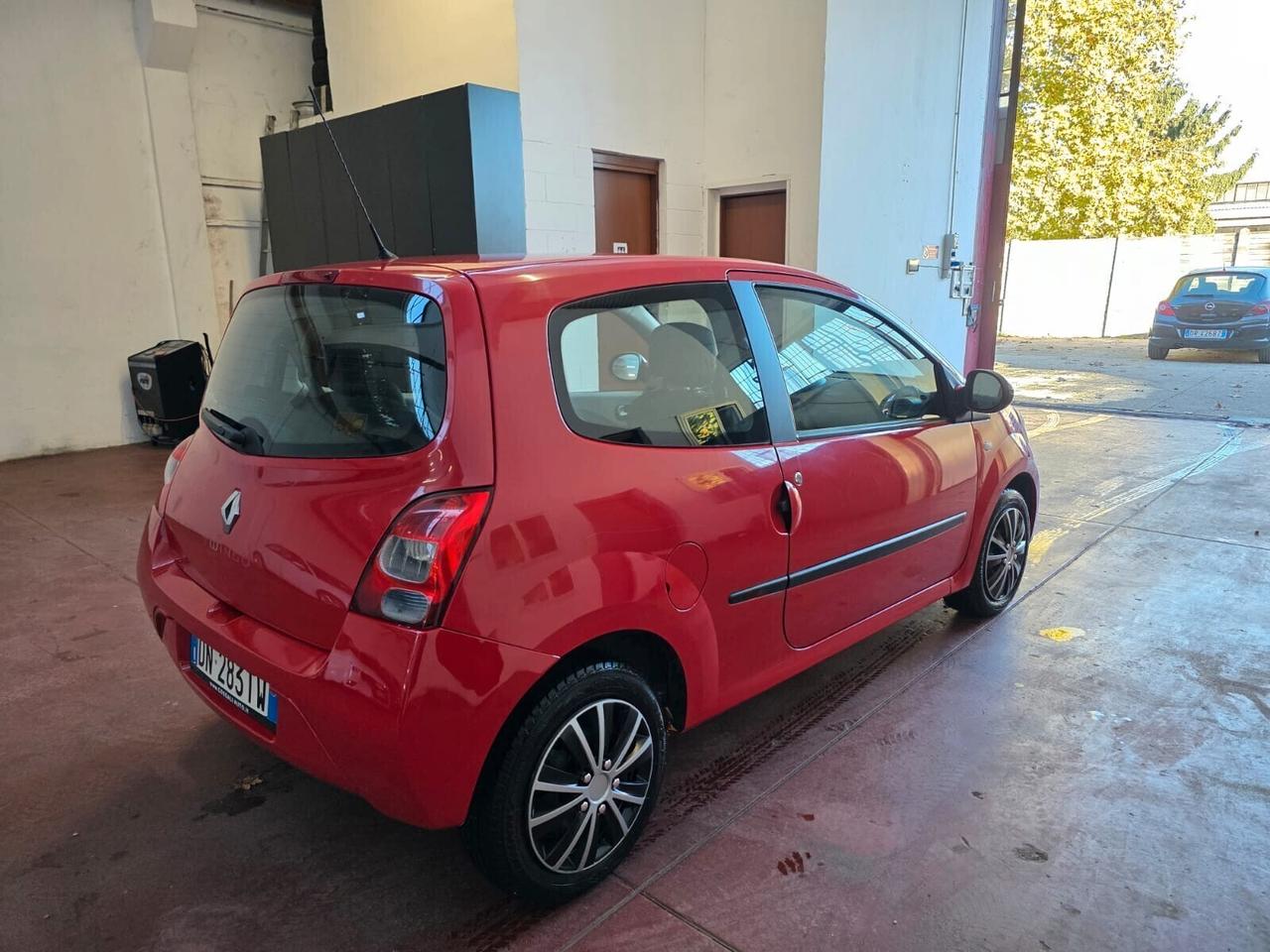 Renault Twingo 1.2 8V Dynamique 77. 000KM BENZINA NEOPAT