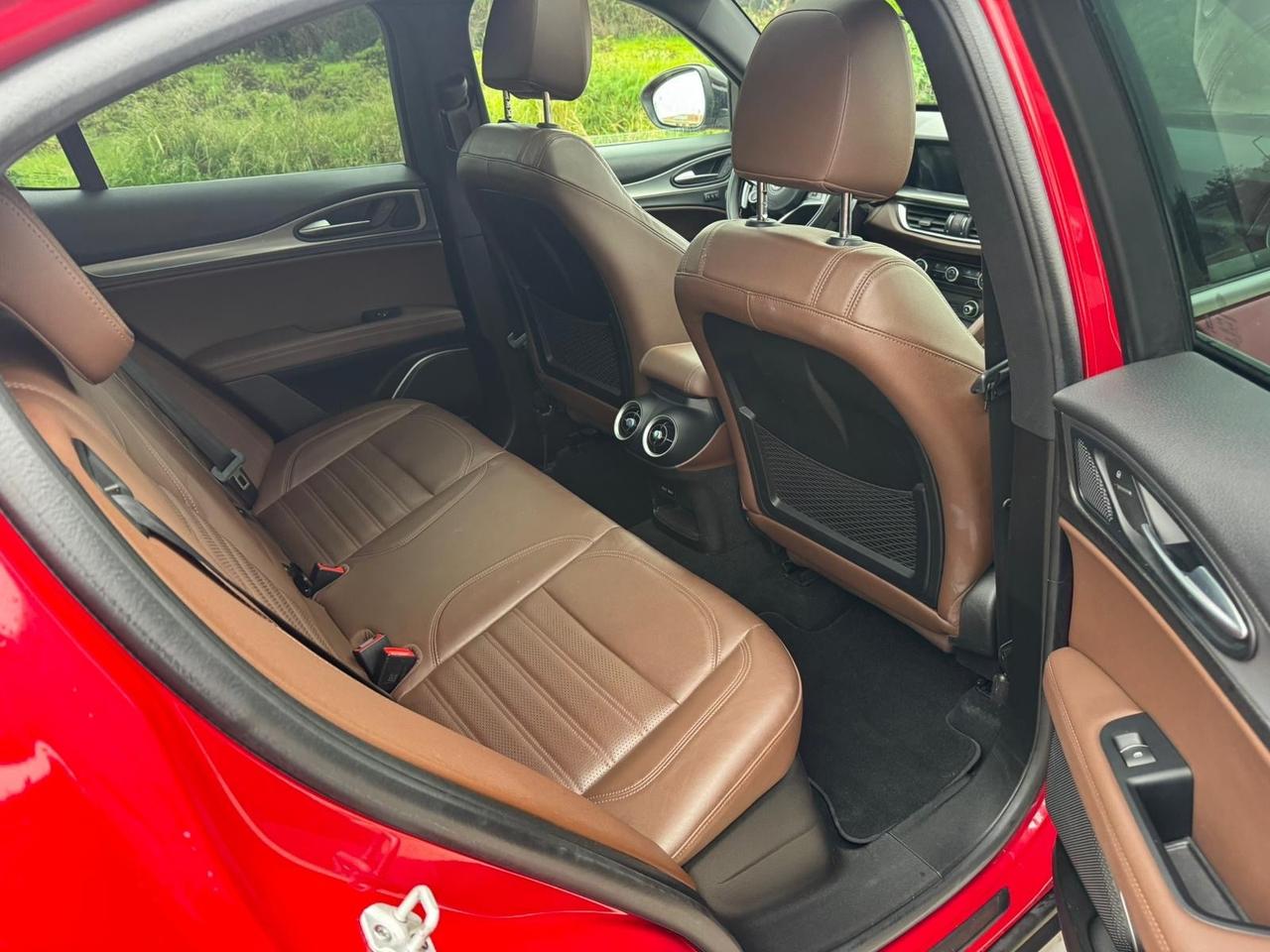 Alfa Romeo Stelvio 2.2 Turbodiesel 190 CV AT8 Q4 Sport-Tech