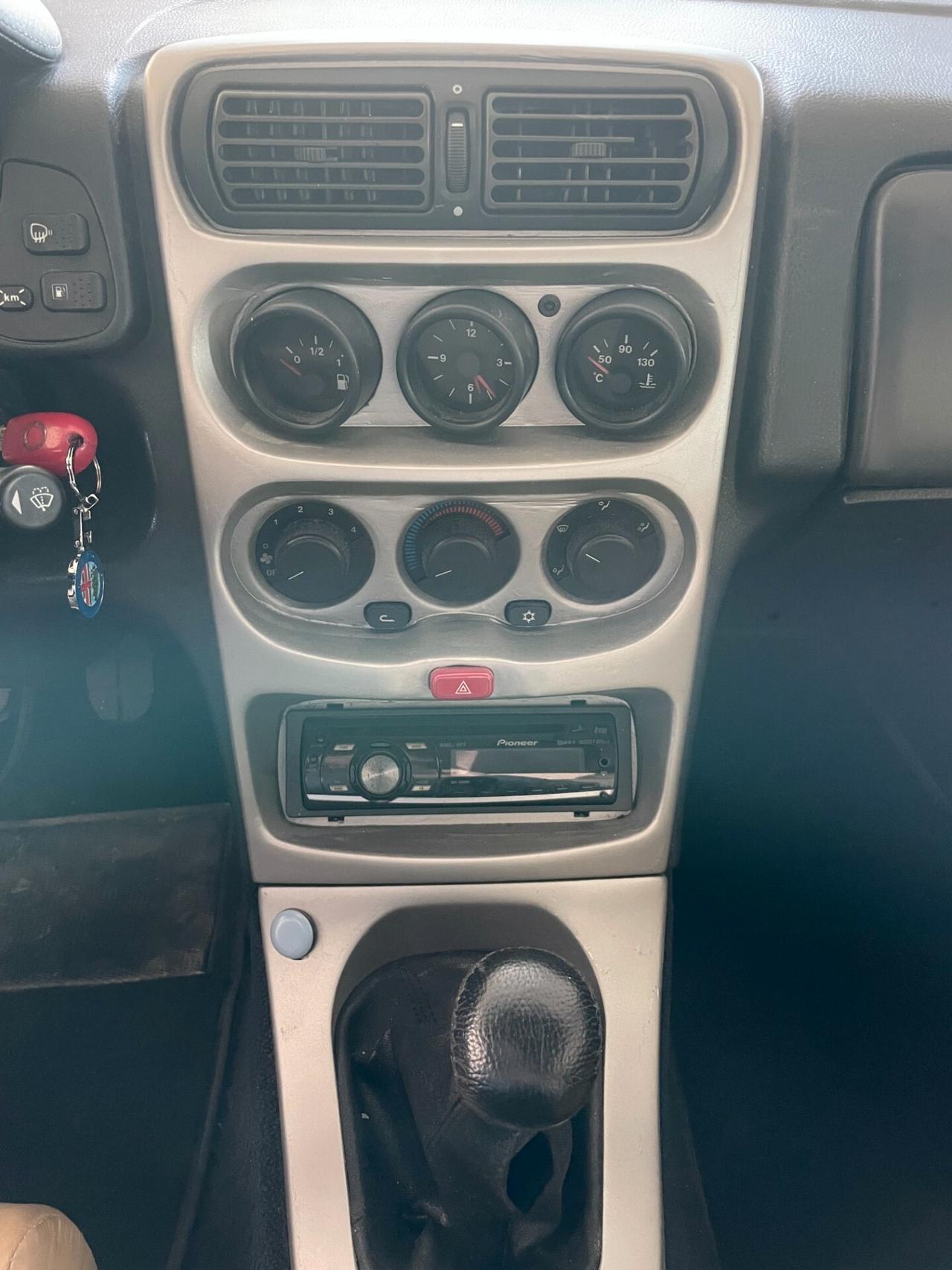 Alfa Romeo GTV Spider 2.0i 16V Twin Spark cat L