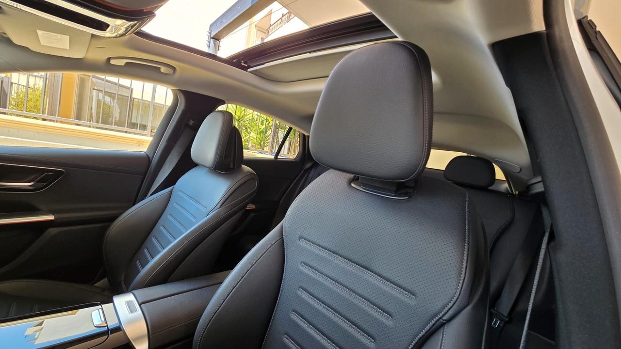 MB GLC 220d COUPE PREMIUM PLUS AMG LINE MHEV 4MATIC