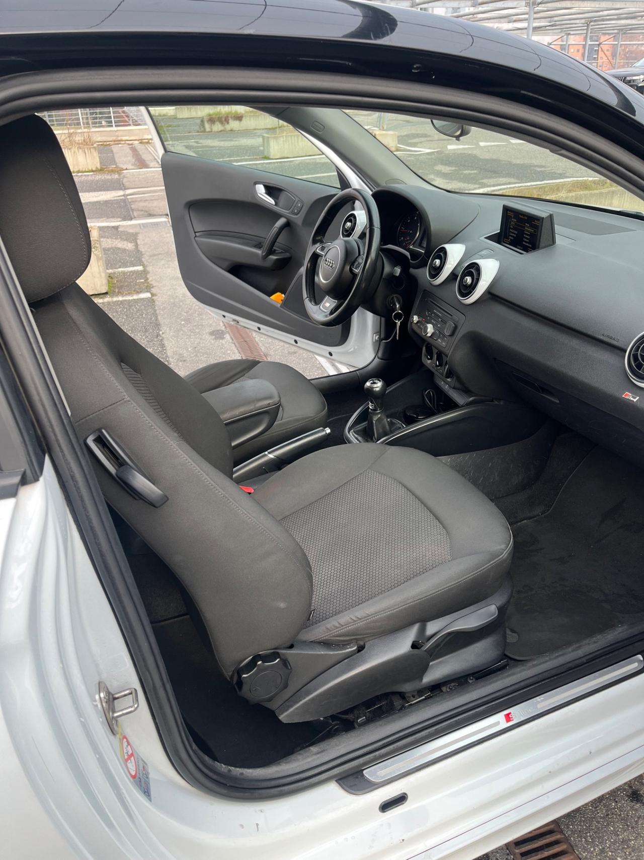 Audi A1 1.6 TDI S line edition